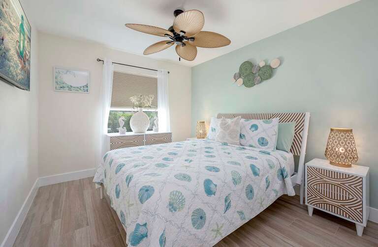 Queen Bedroom with TV and Garden View