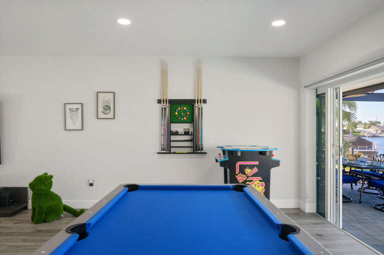 Convertible Ping Pong/Pool Table as well as Gaming Station
