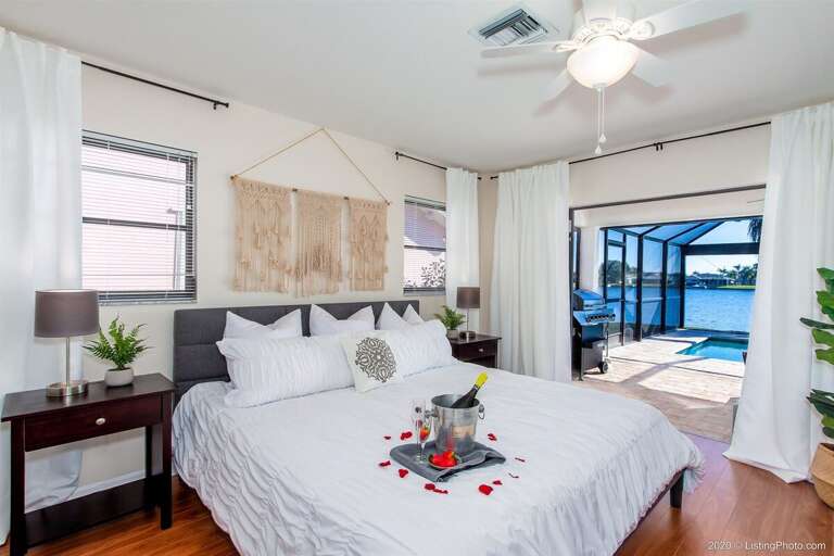 Main King Bedroom with Access to Lanai