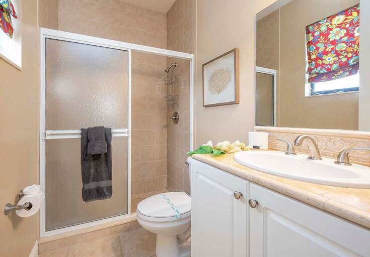 Guest Bathroom/Pool Bathroom near 2nd King Size Bed