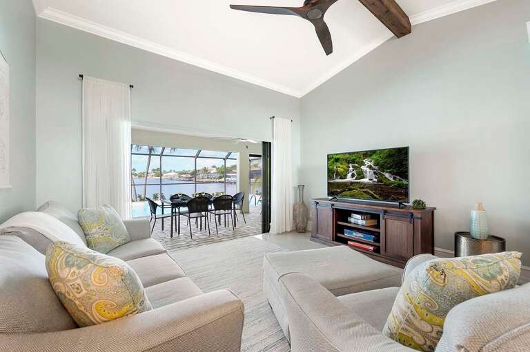 TV and Views of the Lanai