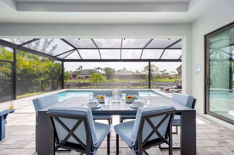 Enjoy Relaxing Views for Your Meals