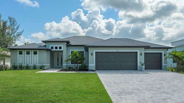 Front Elevation Villa Tahiti with 3 Car Garage