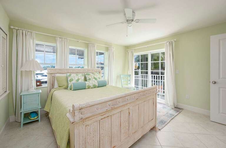 Queen Bedroom with Balcony