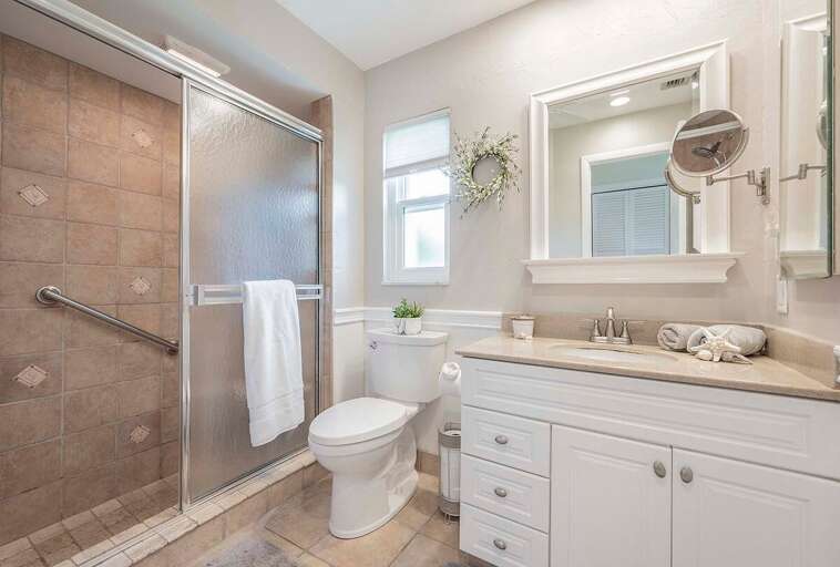 Main Bathroom with Walk in Shower