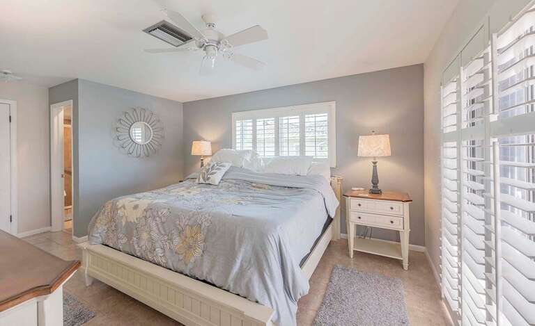 Main Bedroom Features a King Size Bed and En-Suite Bathroom