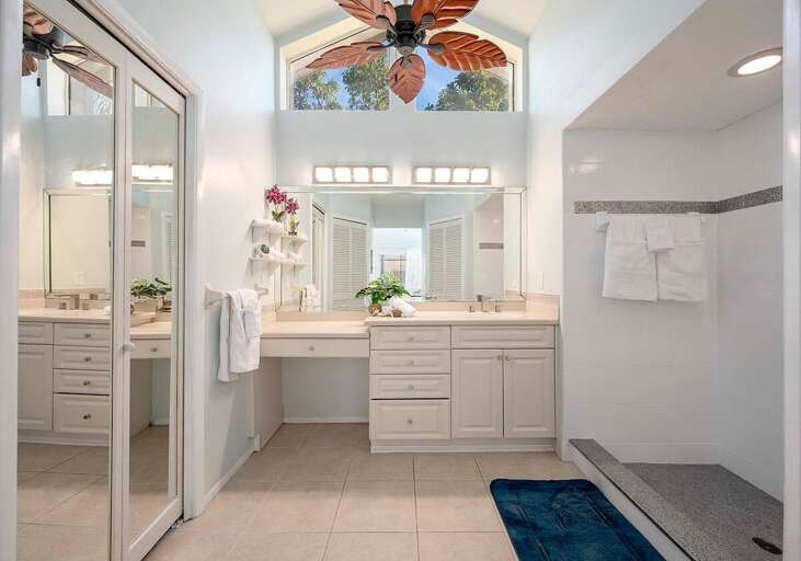 Main Bedroom En-Suite Bathroom with Walk in Shower