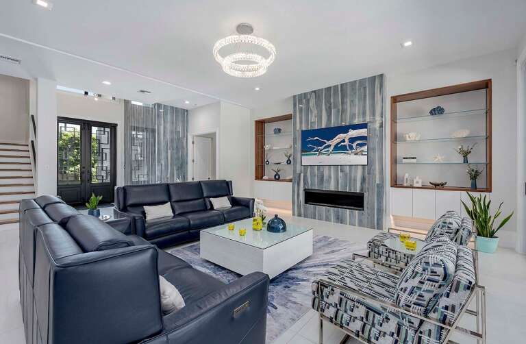Livng Room with Gas Fire Place and Smart TV