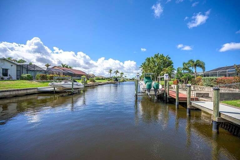 Canal View with Gulf Access