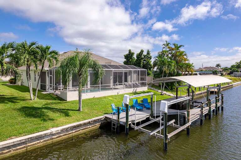 Enjoy the Large Boat Dock and Lift for your Boat