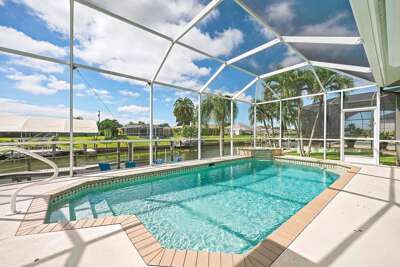 Soak Up the Sun at Queen Bedroom with Garden Views and TV