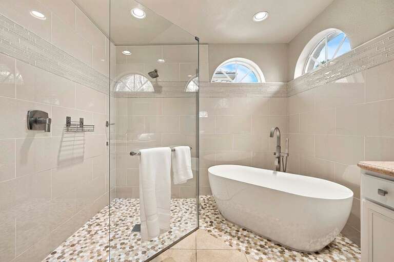Walk in Shower and Garden Tub