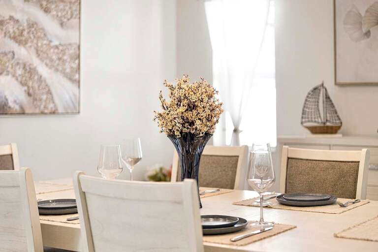 Enjoy Family Time at the Large Dinner Table