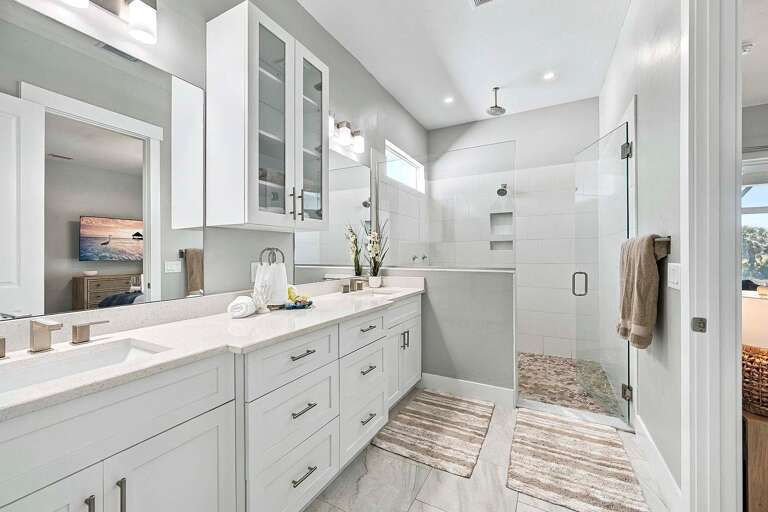 Walk in Shower in En-Suite Bathroom