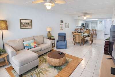 Direct beach front &  Resort like heated pool