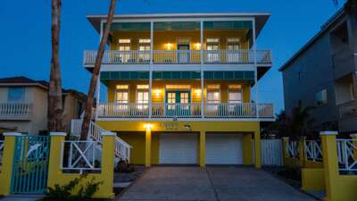 121Canary by the Sea 121Canary by the Sea