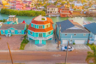 Channelfront " Remodeled " Pool " Boatslips