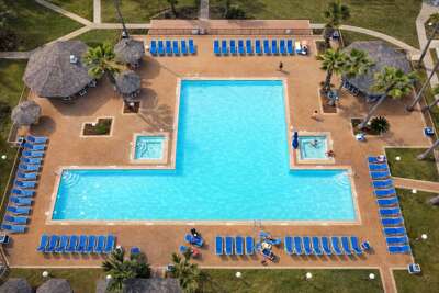 "Beachfront Hotspot" New Furnishings "Pool" 1s