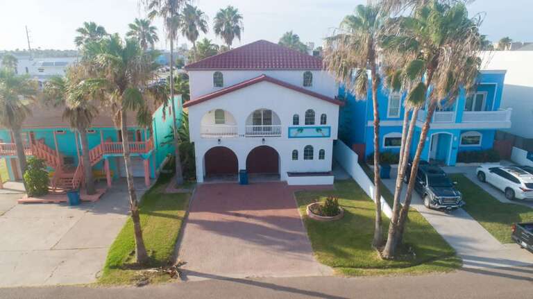 Dolphin House Dolphin House