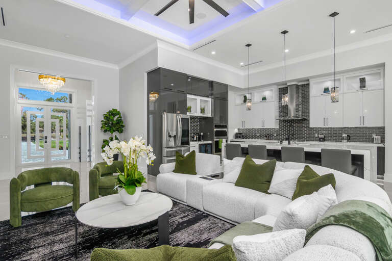 1385 23rd St Sw-29.jpg