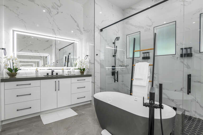 1385 23rd St Sw-12.jpg