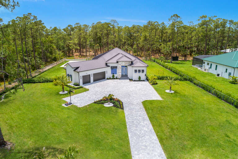 1385 23rd St Sw-2.jpg