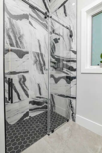 1385 23rd St Sw-19.jpg