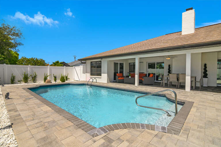 828 SW 51st Terr-17.jpg