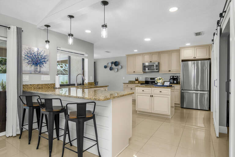 828 SW 51st Terr-28.jpg