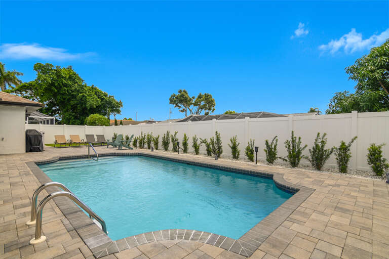 828 SW 51st Terr-15.jpg