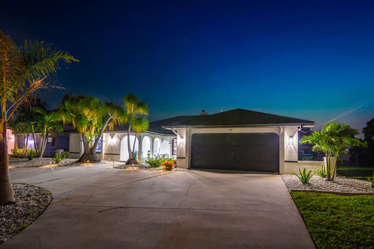 828 SW 51st Terr-57.jpg