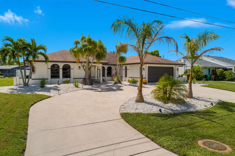 828 SW 51st Terr-3.jpg