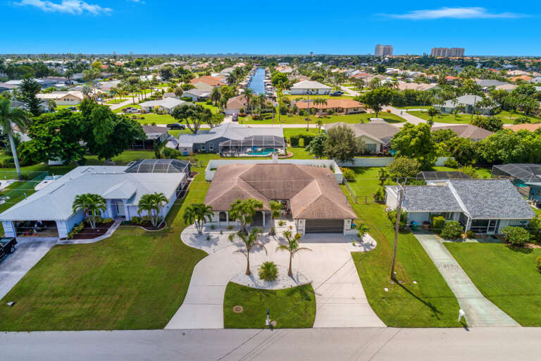 828 SW 51st Terr-4.jpg