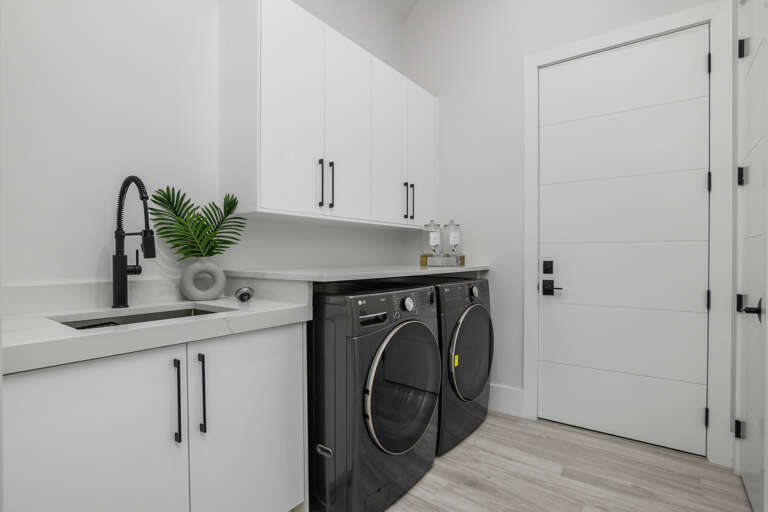 1347 23rd St Sw-25.jpg