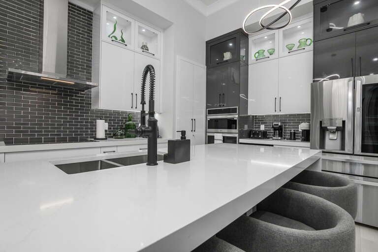 788 9th St Sw-24.jpg