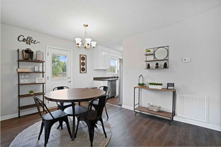 Dining  area with coffe bar Dining  area with coffe bar