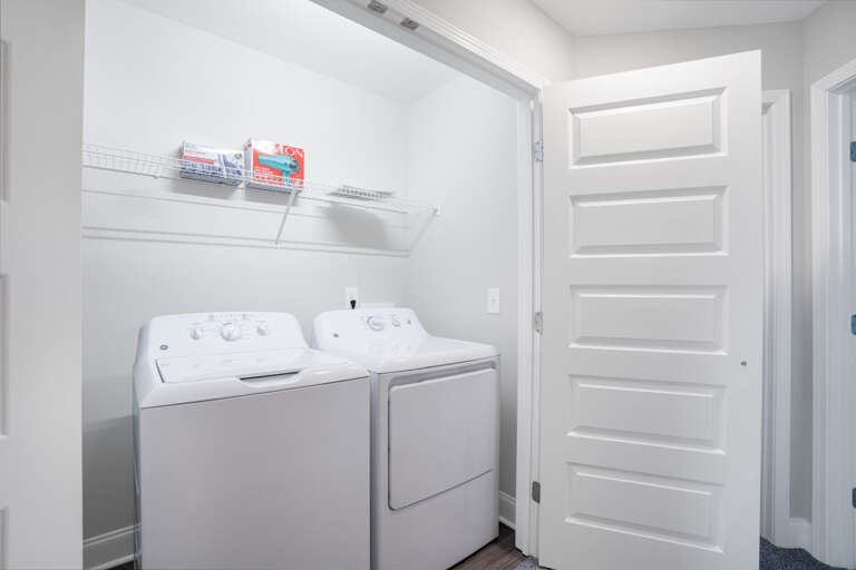 29. Laundry room.jpg