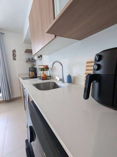 Quartz countertop Quartz countertop