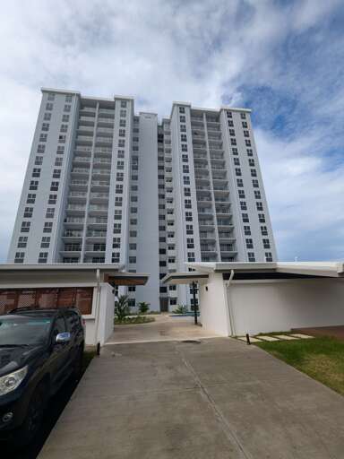 Entering from the parking area Entering from the parking area