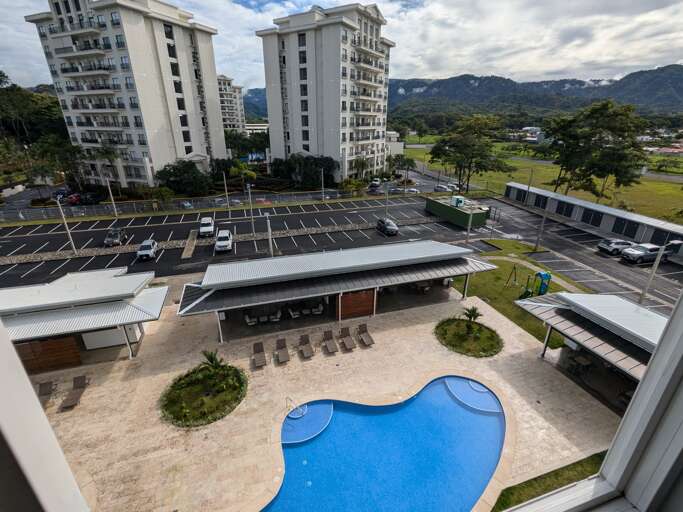 Pool views Pool views