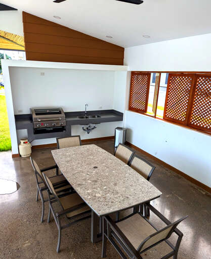 Small Rancho Dining area