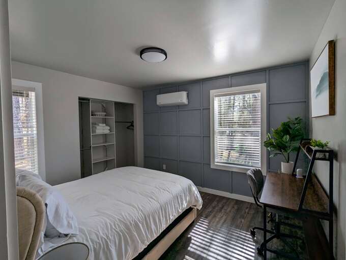 Hillside Hangout Main bedroom and Desk Area