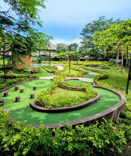 Mini Golf for the whole family!
