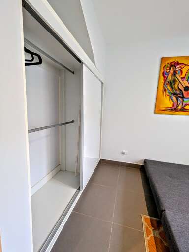 Guest Bedroom 3 closet