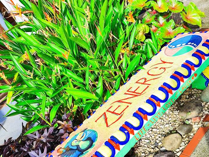 Zenergy garden bench