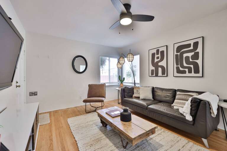 A cozy and impeccably clean living space awaits you, featuring unlimited high-speed Cox internet, access to Netflix streaming service, and the convenience of personalized climate control. A cozy and impeccably clean living space awaits you, featuring unlimited high-speed Cox internet, access to Netflix streaming service, and the convenience of personalized climate control.