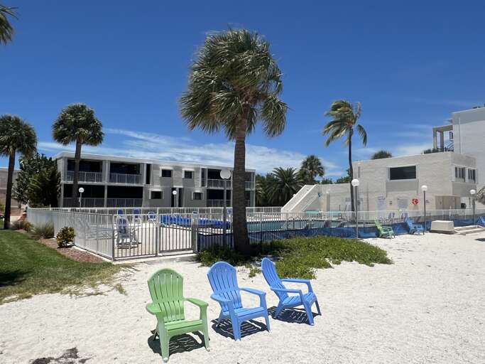 Unwind by the beachside pool, with the ocean just steps away. Grab a chair, relax under the palms, and enjoy the laid-back tropical vibe of Marathon.