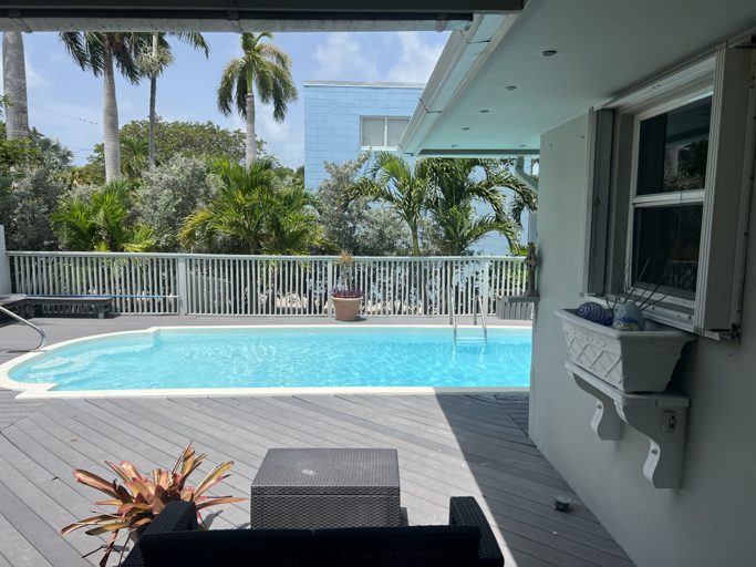 Private Pool Private Pool