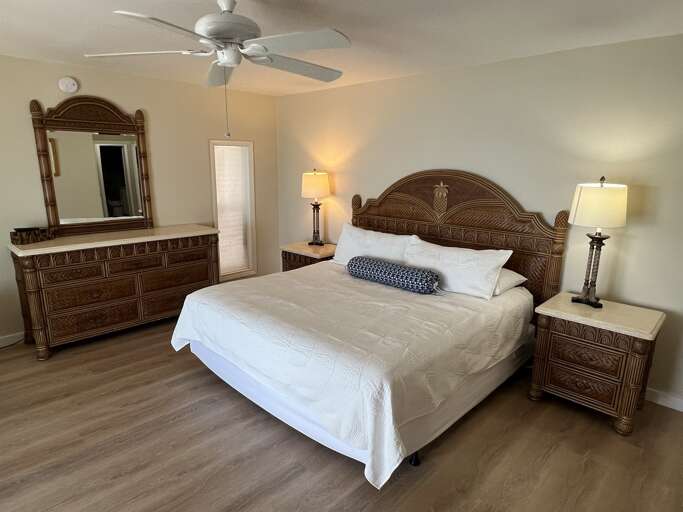 Master Bedroom Master Bedroom