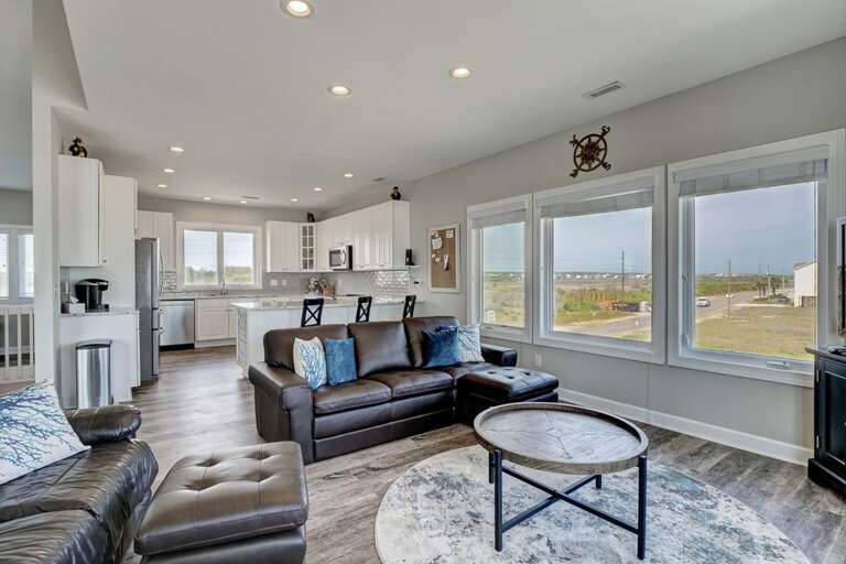 Living Area Living Area